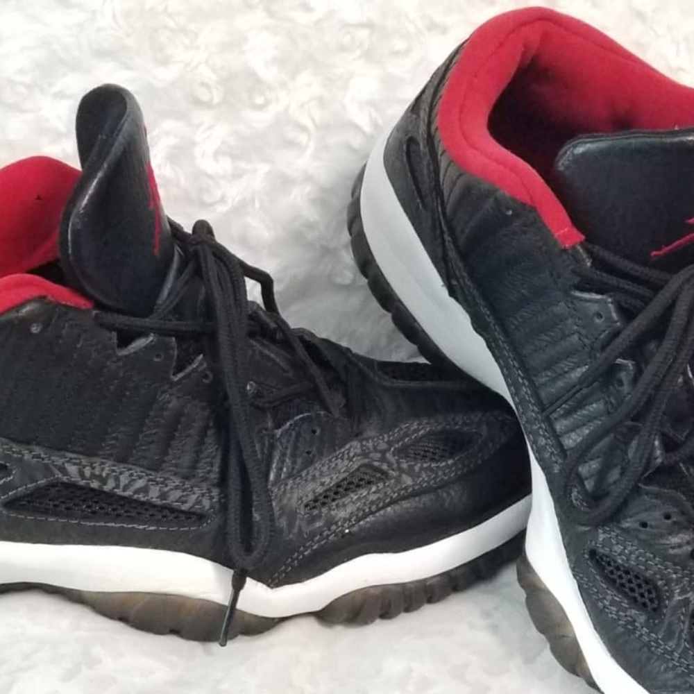 Air Jordan 11 Retro 2003